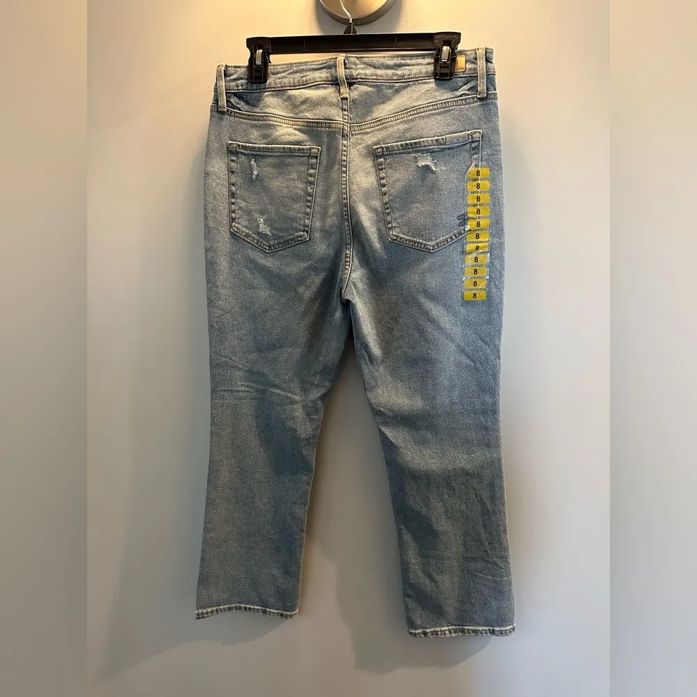 Seven 7 distressed denim jeans Size 8 inseam 25 inches New with sticker - Image 2