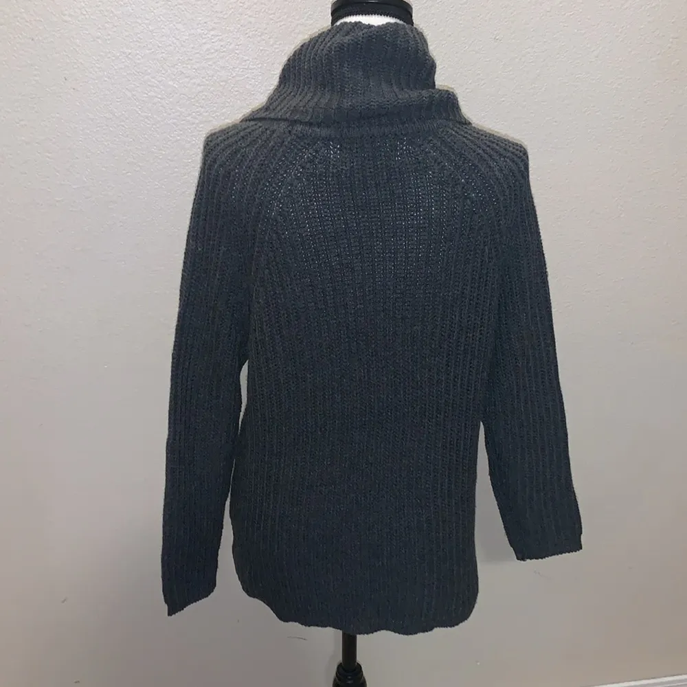 Active USA  grey knit crochet cowl neck sweater - Image 5