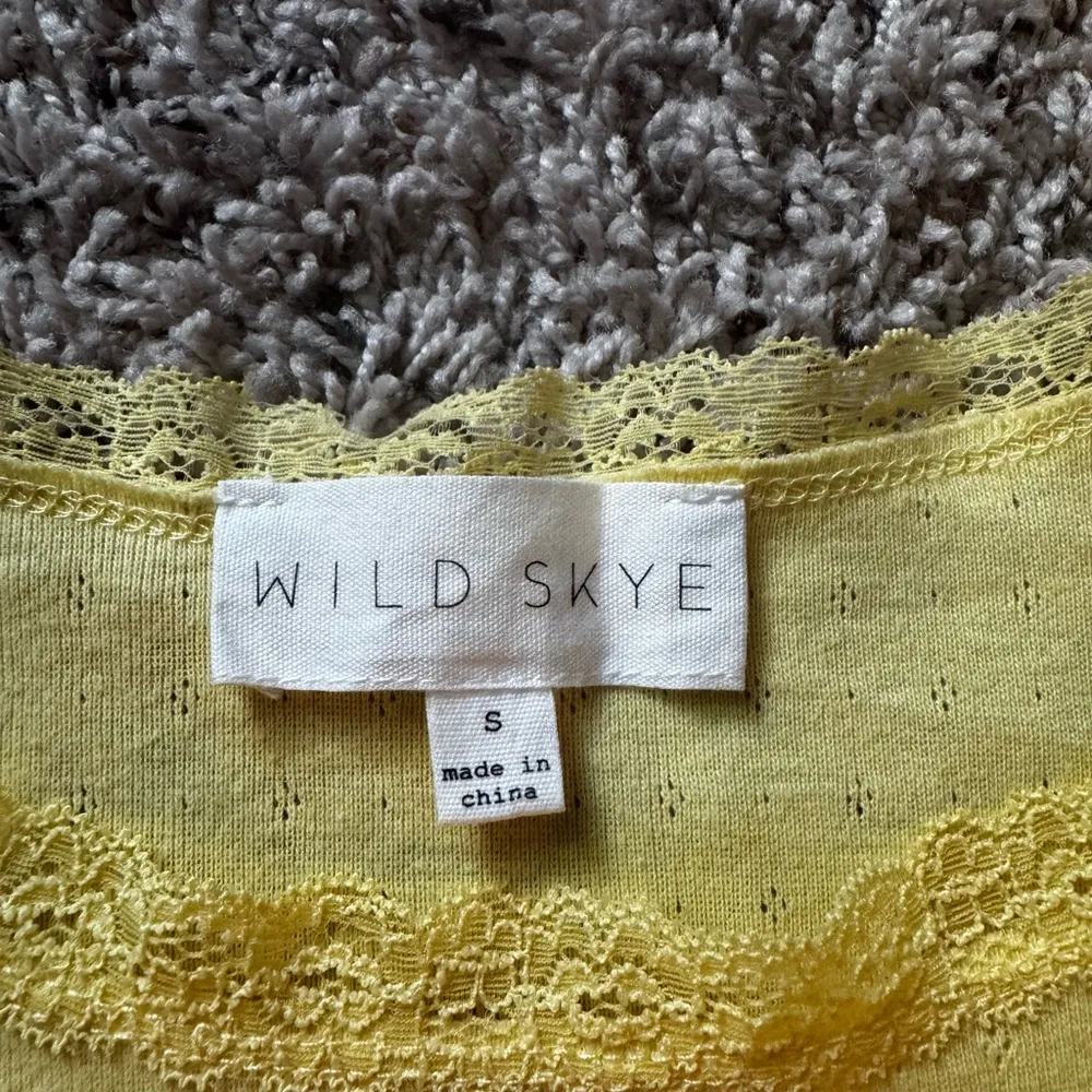 Yellow Short Sleeve Tee with Lace Detailing - Image 2