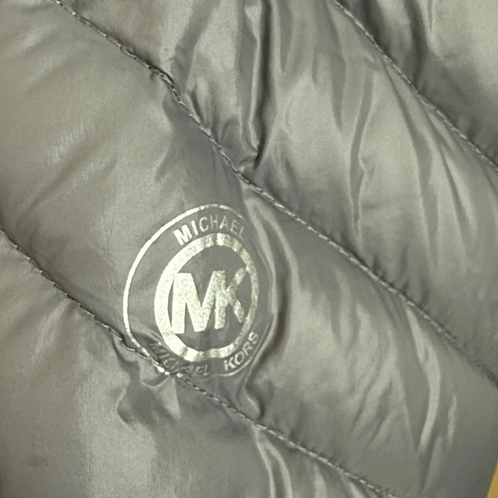 Michael Kors Reversible Quilted Puffer Jacket - Image 7