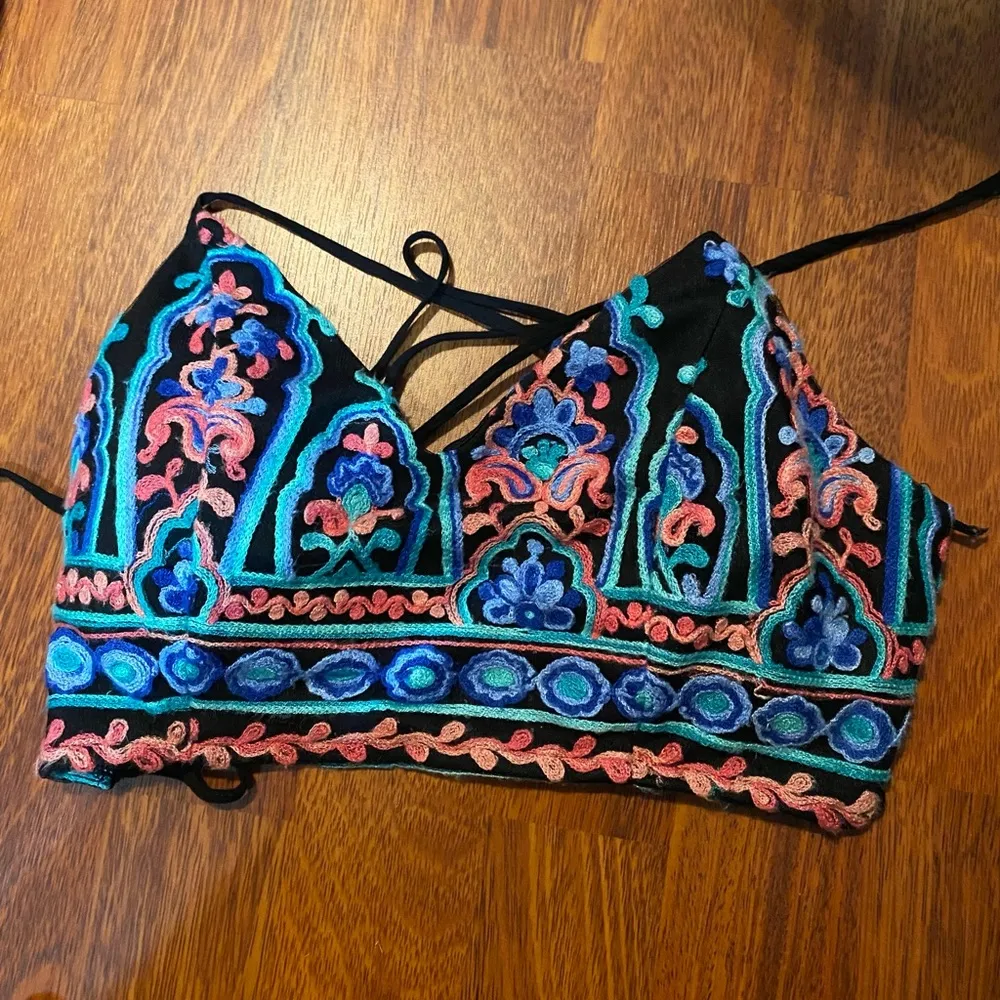 Embroidered Crop Top - Image 2