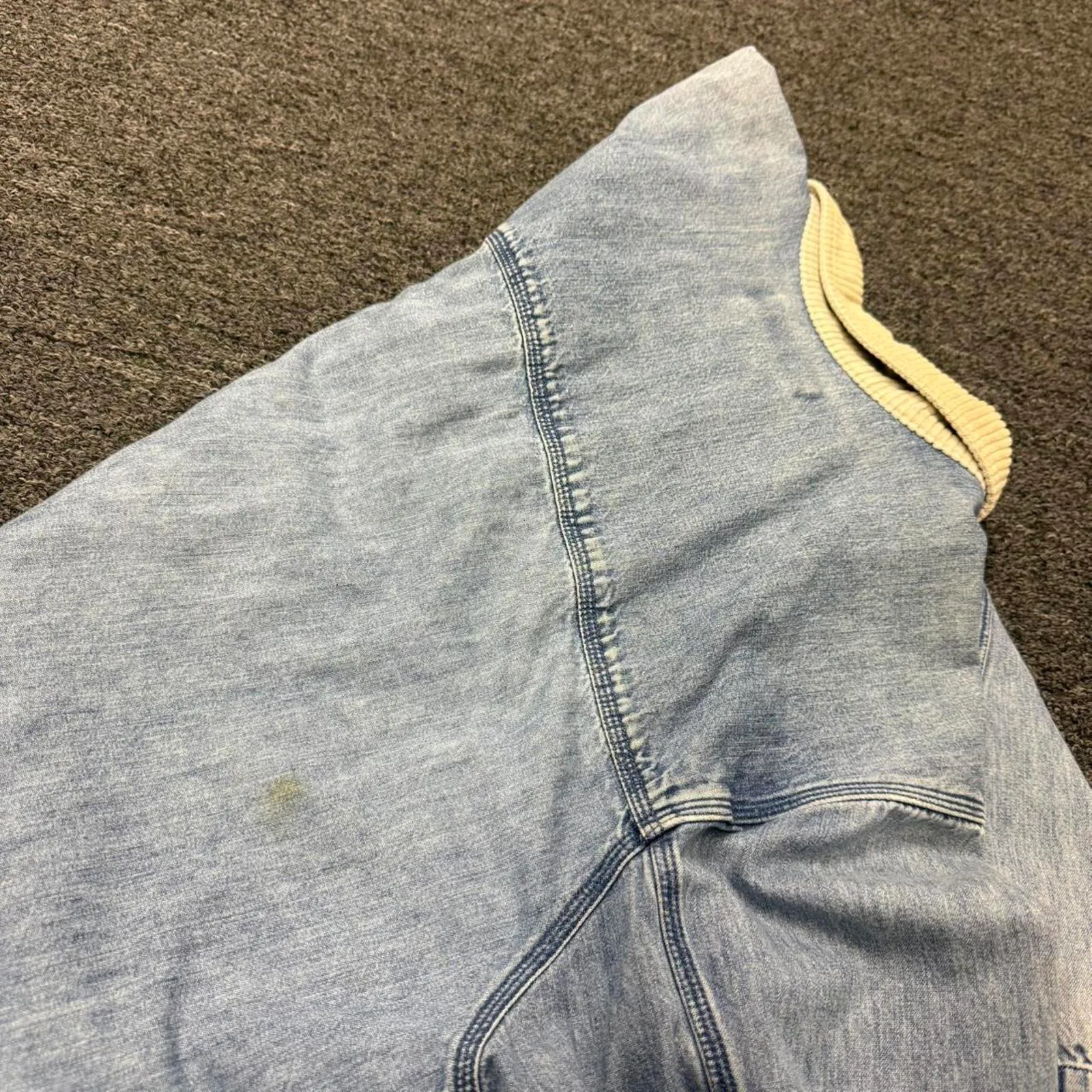 Vintage Light Wash Corduroy Collar Chore Barn Jacket - Image 5