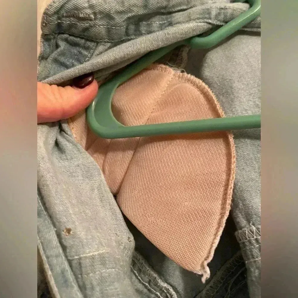 Tia Designs Women's Lightwash Denim Safari Button Up w/ Gold Animal Decals; L Blue Size L - Image 11