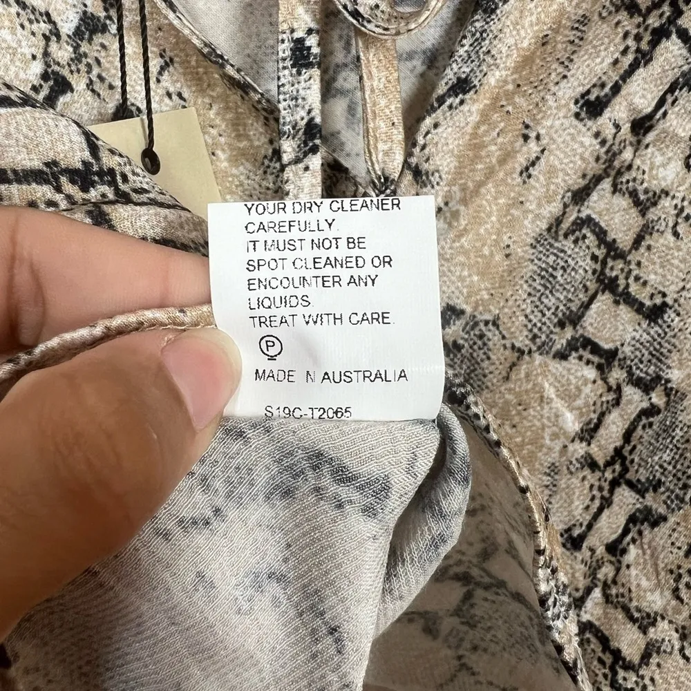 NWT Bec + Bridge Satin Python Blouse Size 2 - Image 9