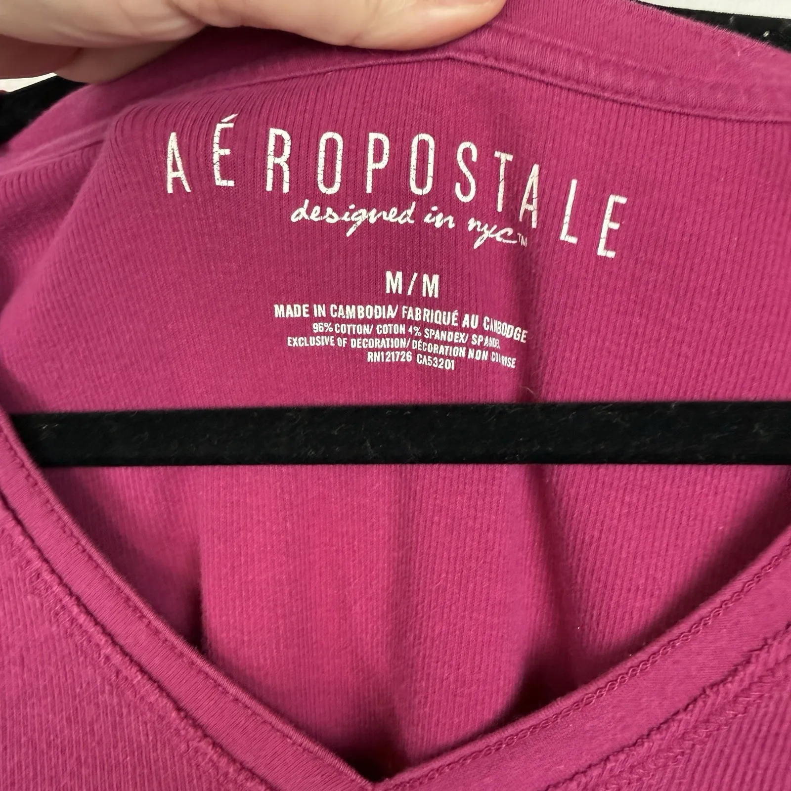 Y2K Aeropostale Women's Logo V-Neck Long Sleeve Tee Shirt Magenta Pink Size M - Image 4