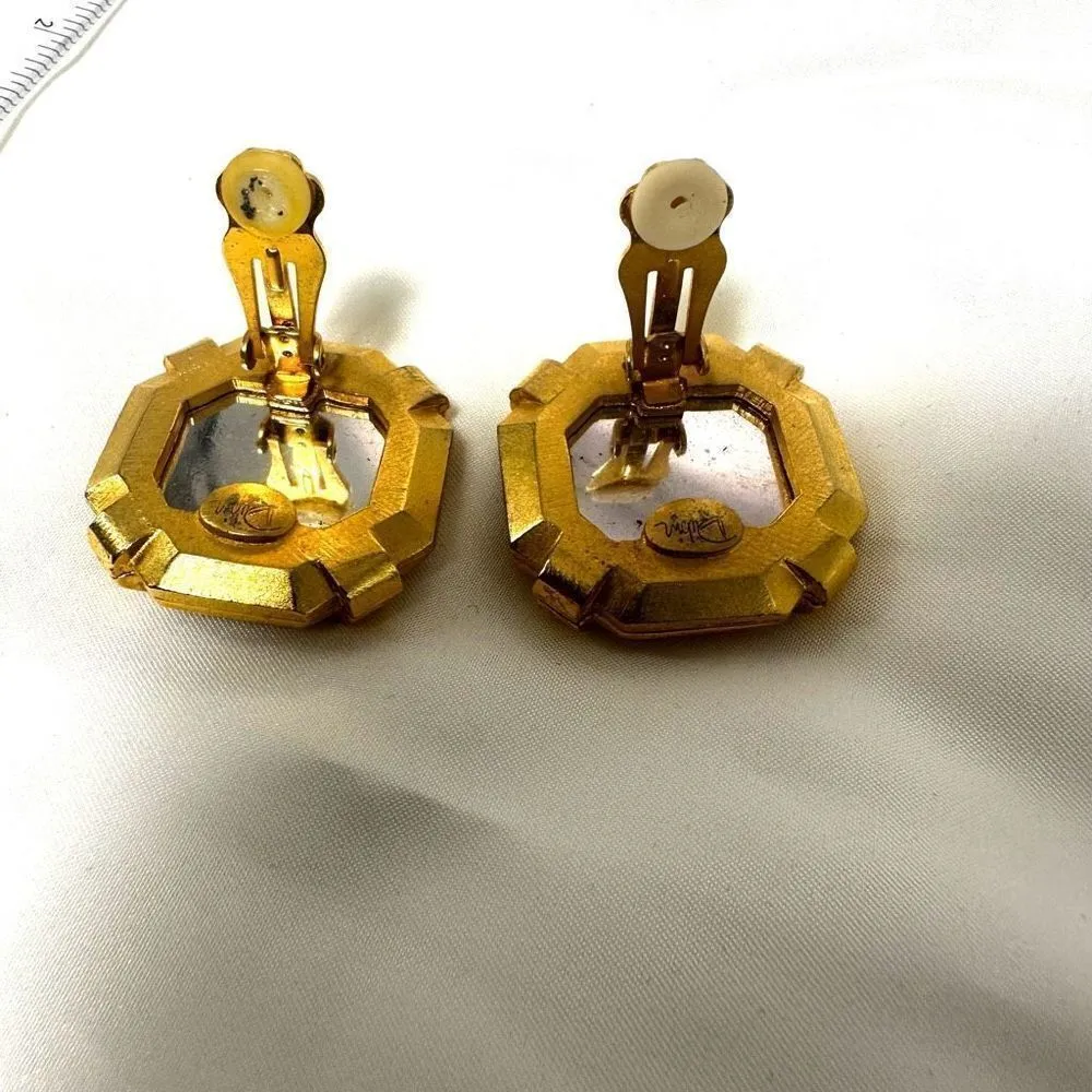 Dubln NR gold tone square criss cross rhinestone clip on earrings - Image 2