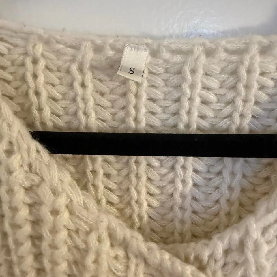 Chunky Knit Cardigan Cream V Neck Button Front Pockets Cozy Oversized Small - Image 2