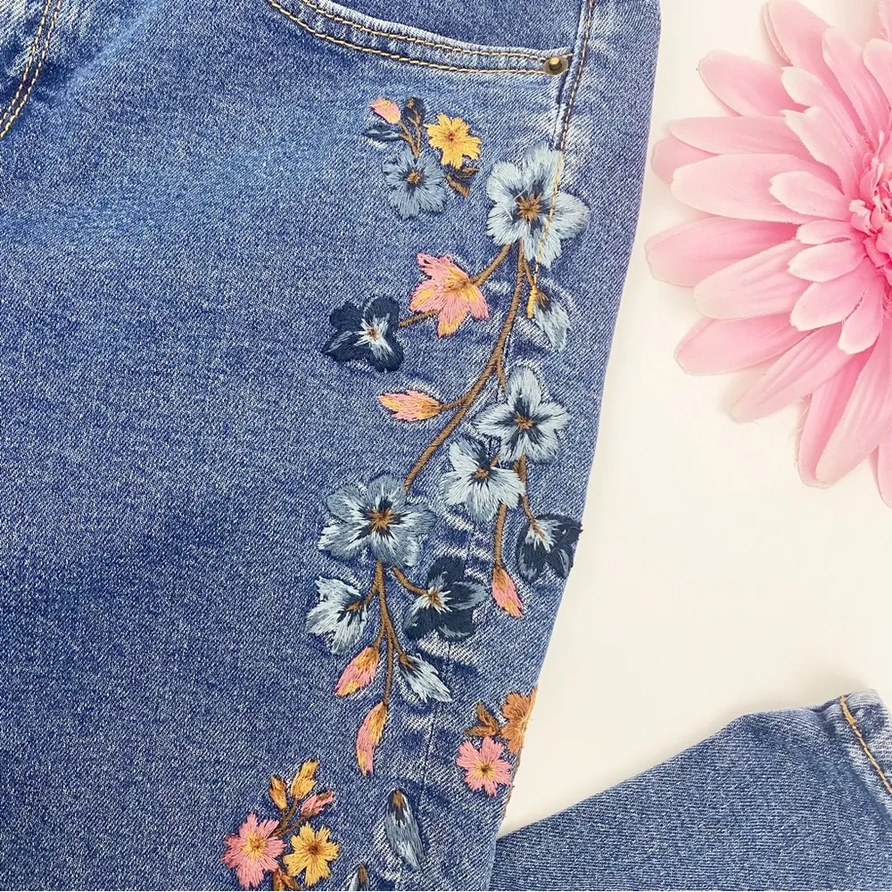 Driftwood Elon Tapered Skinny Paper Bag Waist Floral Embroidered Jeans Daylight - Image 8