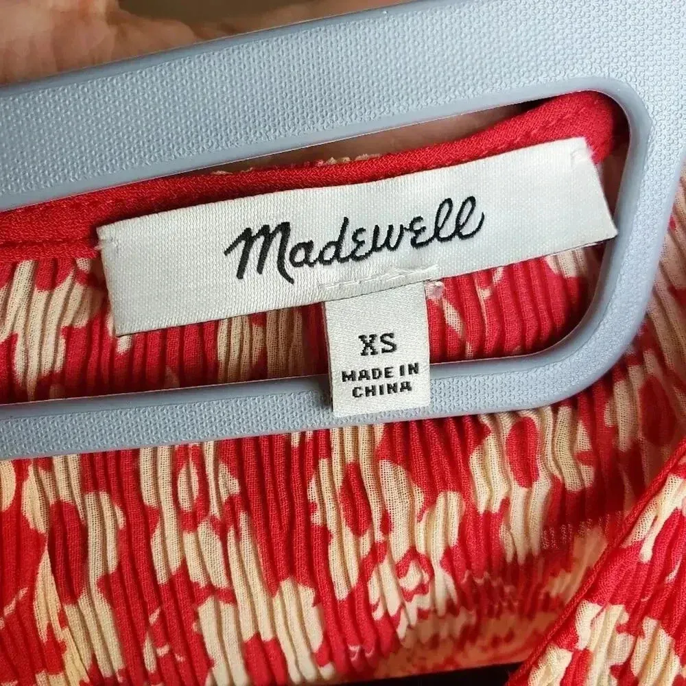 Madewell Crinckled Button-Back Tie Tee in Full Bloom XS - Image 5