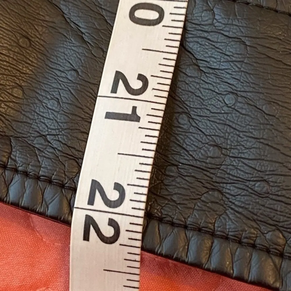 Christina Boy Meets Girl Black Veganleather Zipper Sleeveless Vest Size Small Black - Image 13