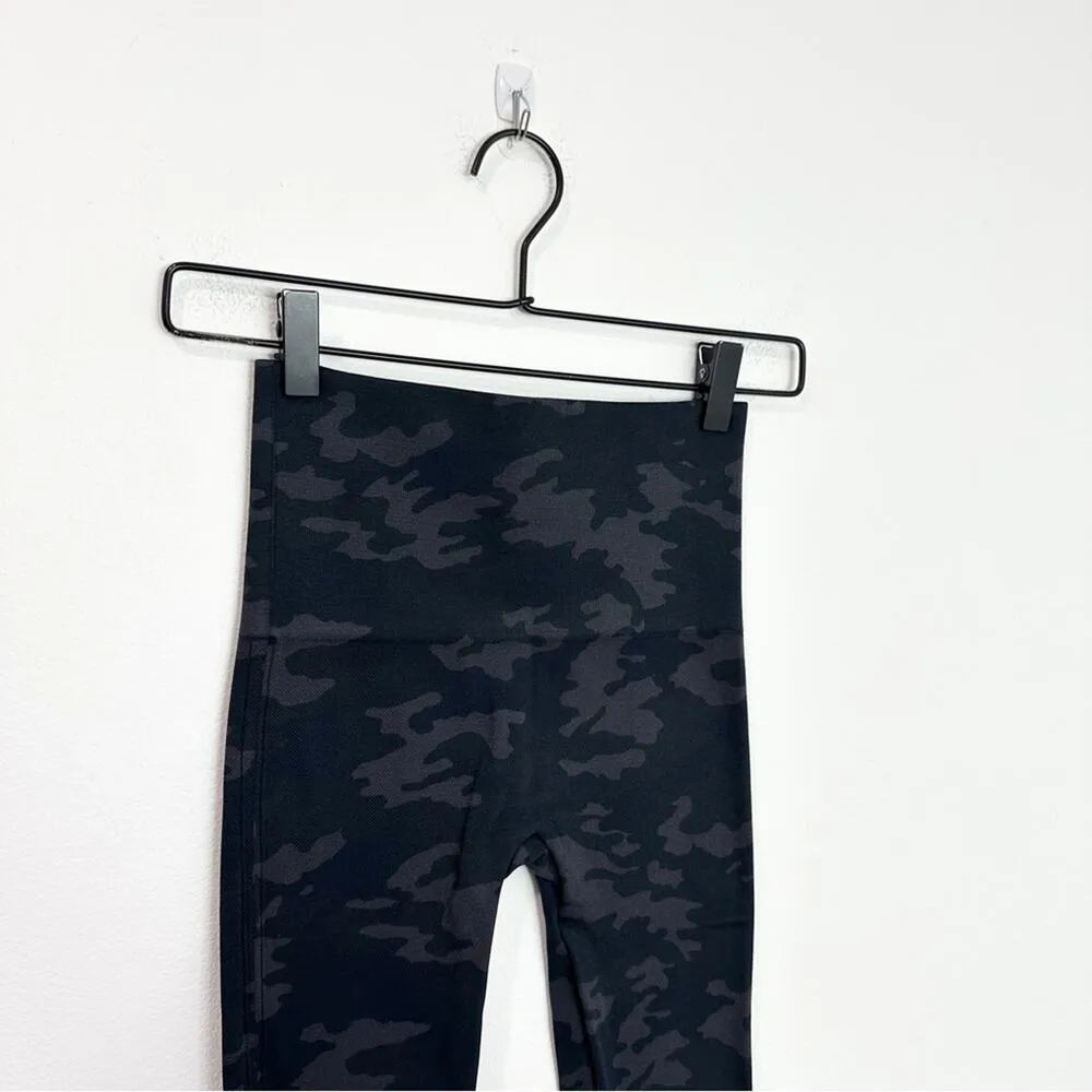 Spanx Look at Me Now High-Waisted Seamless Leggings Black camo small petite - Image 4