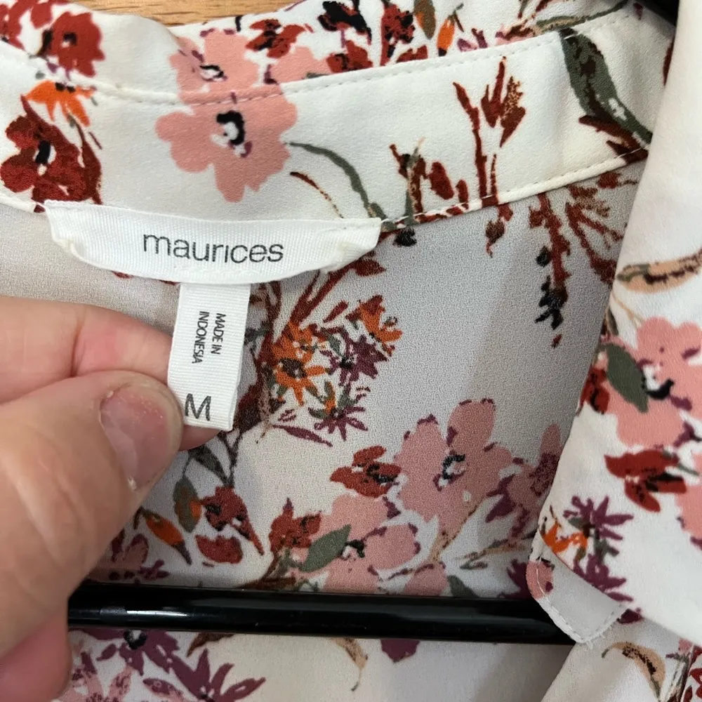 Maurice’s long sleeved, floral, V neck blouse - Image 4
