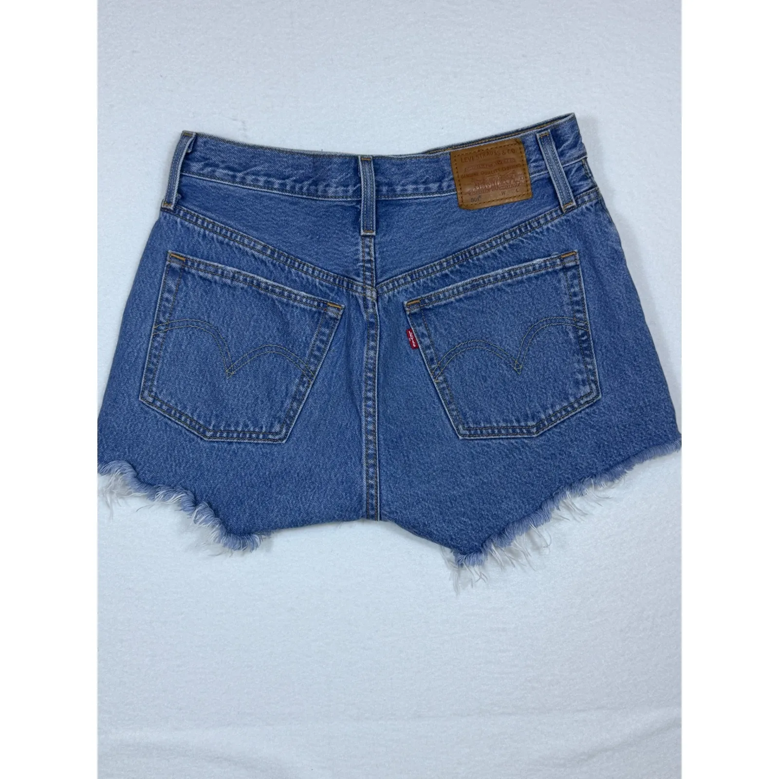 Levi's 501 Denim Cutoff Shorts Distressed Blue Frayed Hem Women's W28 Red Tab - Image 5