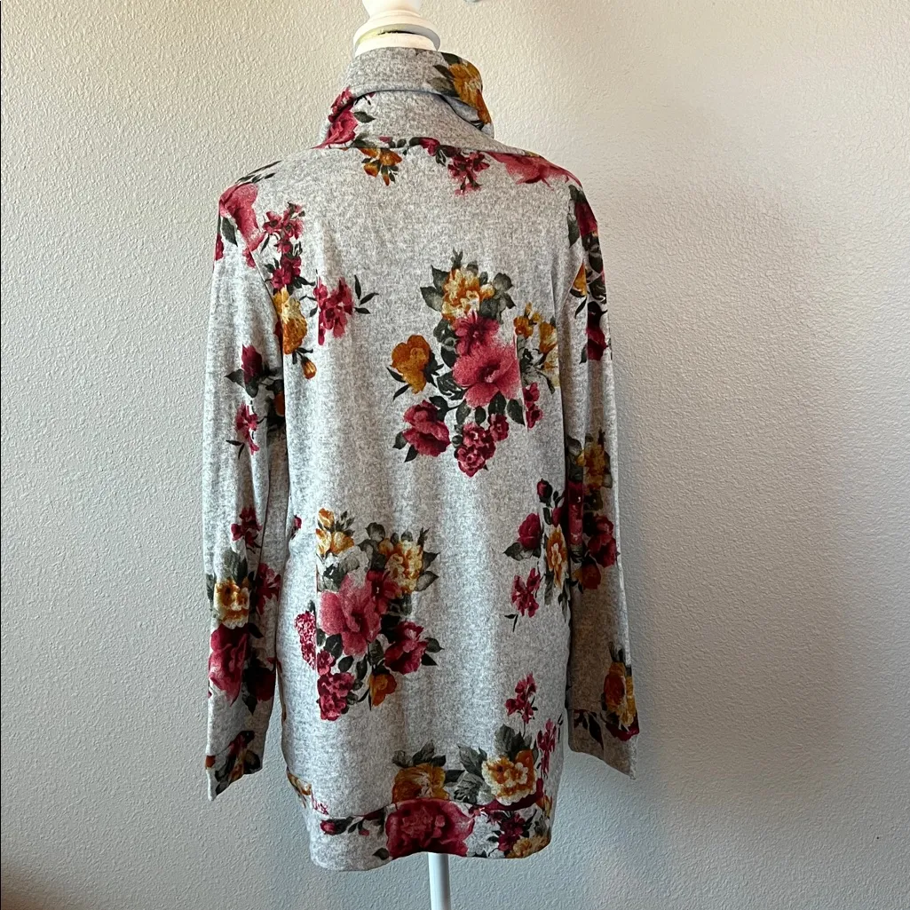 Oddy Floral Cowlneck Tunic Gray Size Medium - Image 3