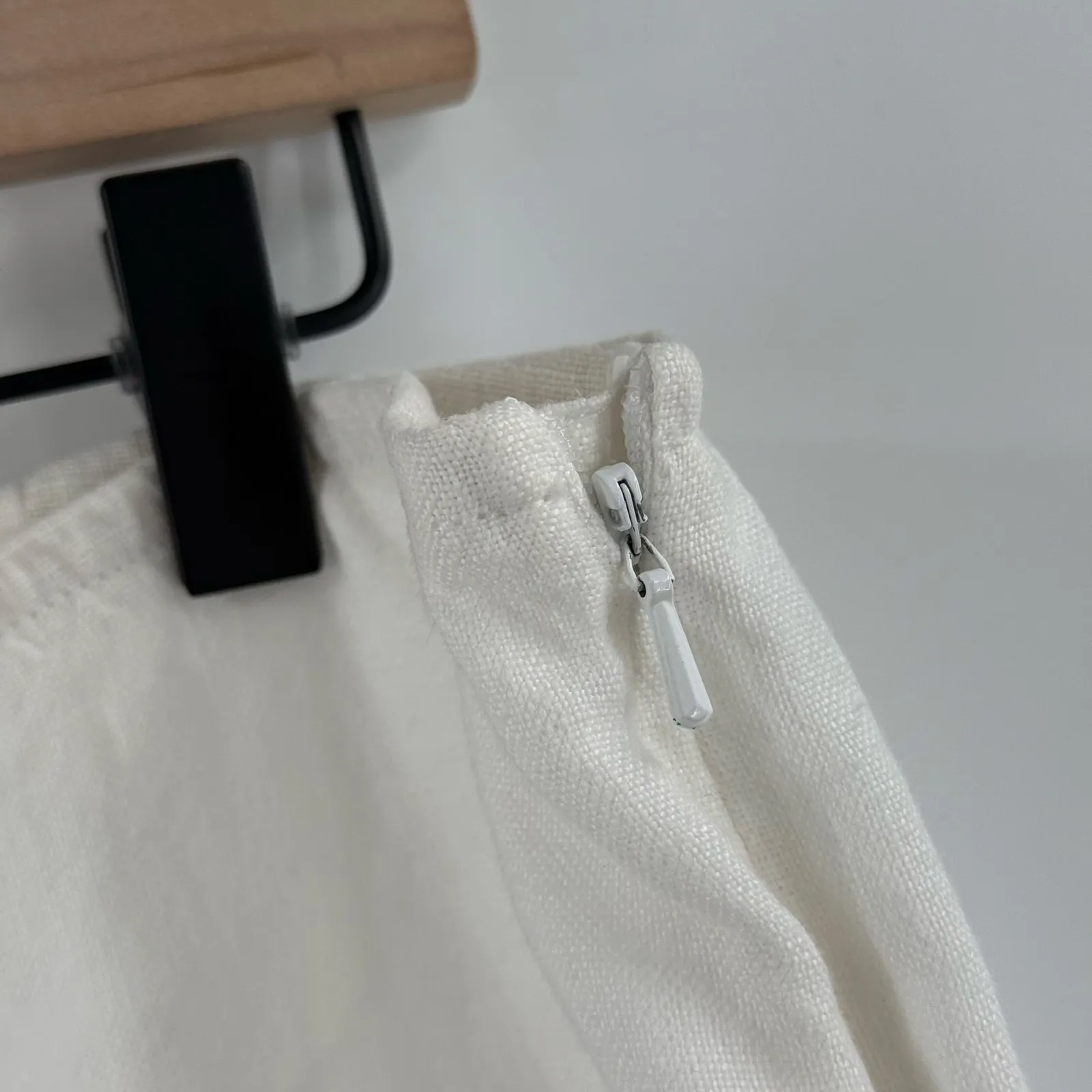 EILEEN FISHER Pants Small 100% Linen White Wide Leg Crop Side Zipper Lagenlook - Image 9