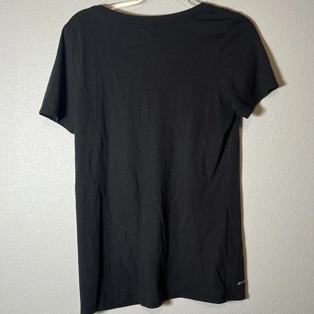 Washington Huskies V-neck T-shirt - Image 2