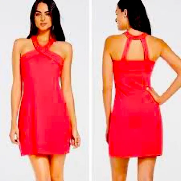 NWOT Fabletics Pink Chicago Athletic Dress size Medium has built in bra - Image 2