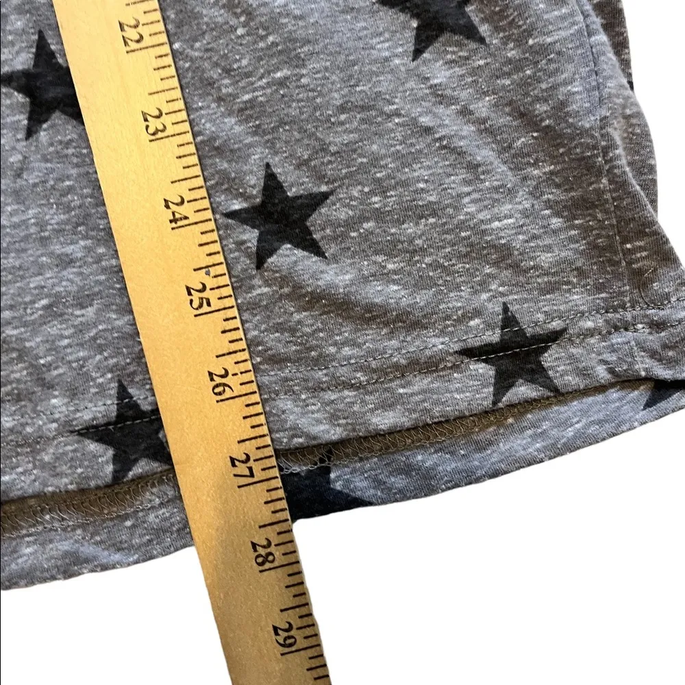 Royce brand grey white stars and USA on front short sleeve shirt size medium - Image 77