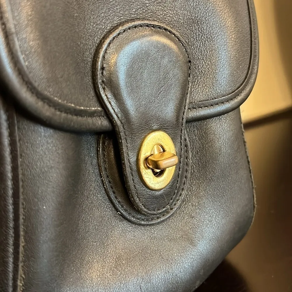 Coach 9992 Handle Backpack true vintage, black leather, gold tone hardware,13x11 - Image 4