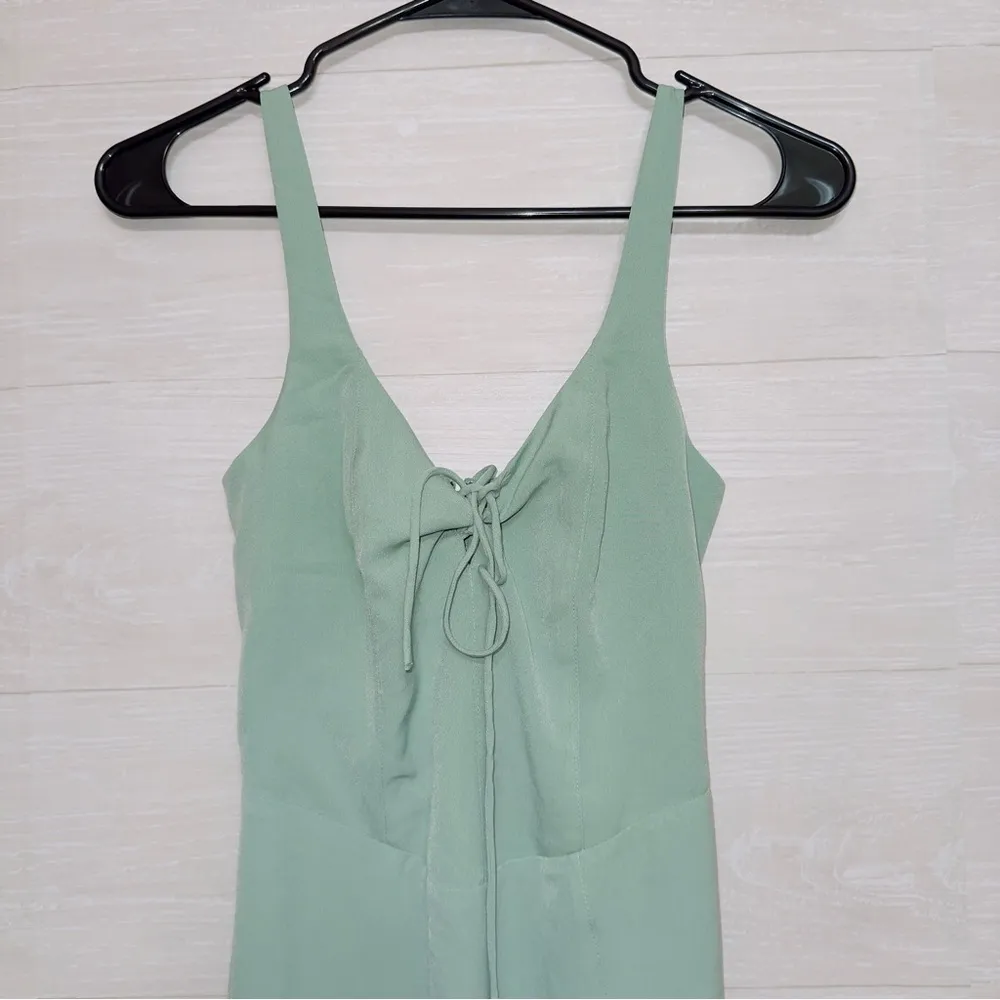 Abercrombie & Fitch Women's Sage Green Sleeveless Tie Front Midi Dress size XS - Image 4