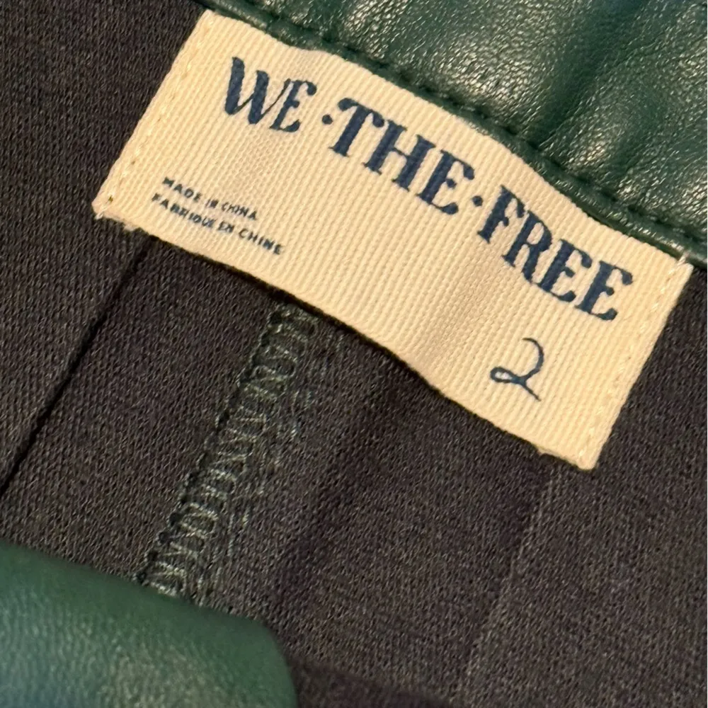 NWT We the Free by Free People Vegan Pleated Mini Skirt Topiary Green size 2 - Image 5