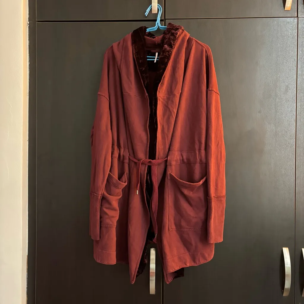 Free People Westwood Cardigan M NWT Dark Berry Hooded Velvet Wrap Whimsygoth - Image 5