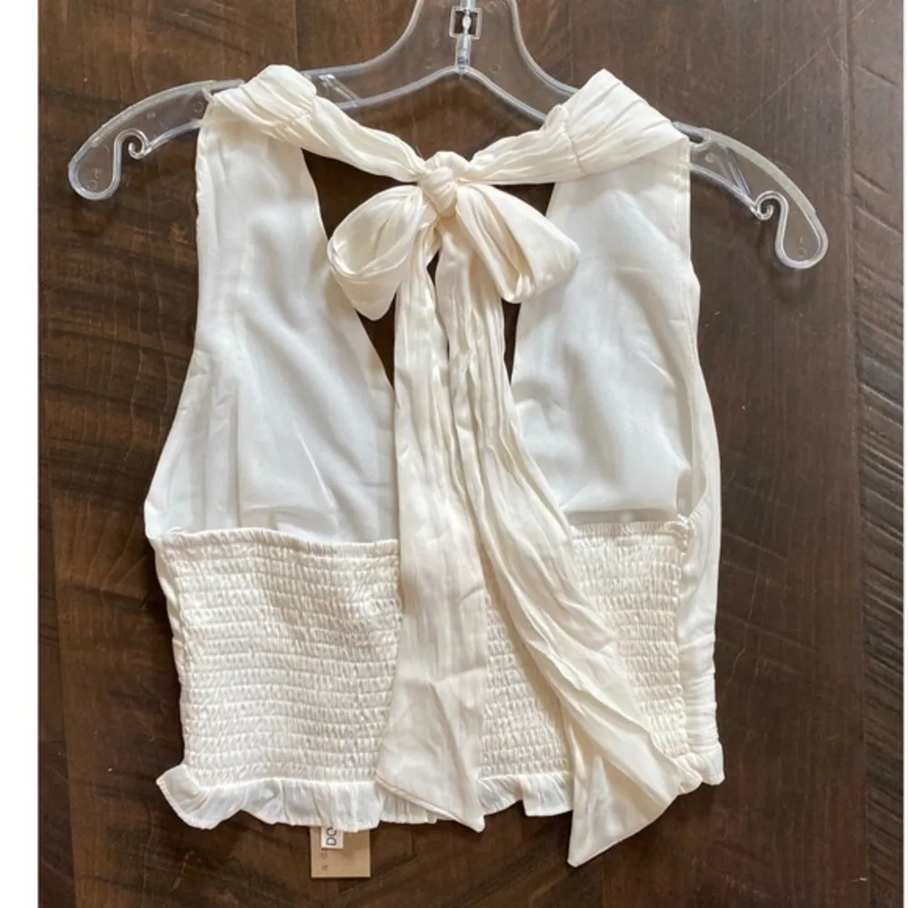 Do+Be Women's Crepe Tie Neck Halter w/ Button Accents Cream - Medium NWOT - Image 11