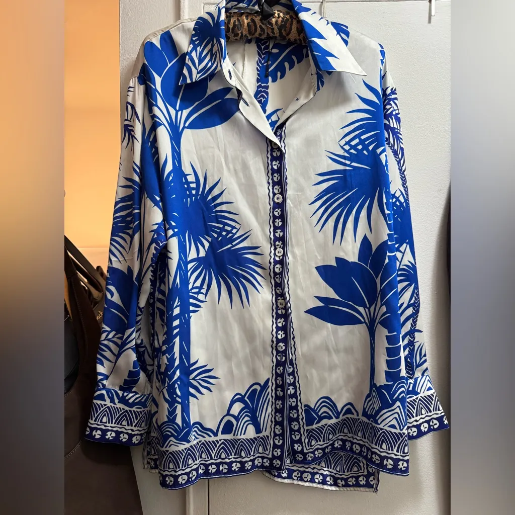 ZARA White Blue Tropical Print Long Sleeve Button Up Oversized Top Medium - Image 6