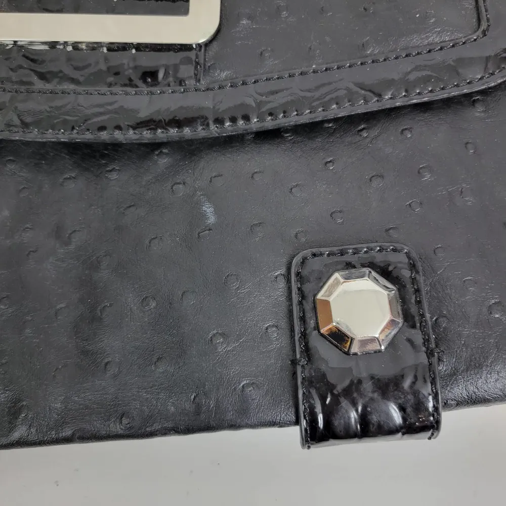 Guess Womens Shoulder Bag Black Ostrich Embossed Faux Leather Accordion Clutch - Image 78