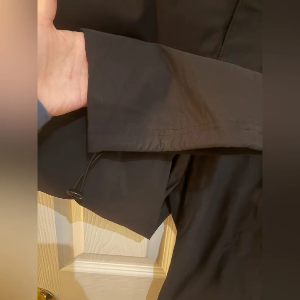 Eddie Bauer Women's Black 3/4 Length Cargo Hiking Pants UPF 50+ - Image 5