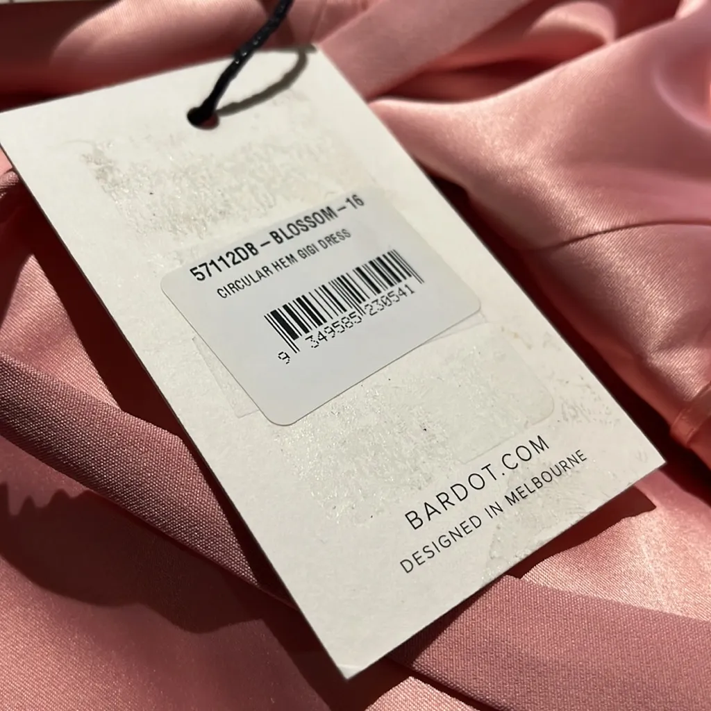 NWT BARDOT CIRCULAR HEM GIGI DRESS IN  BLOSSOM - Image 5