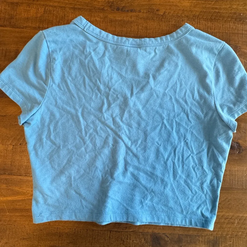 Wild Fable Blue Cropped V Neck Tee⭐️ - Image 4