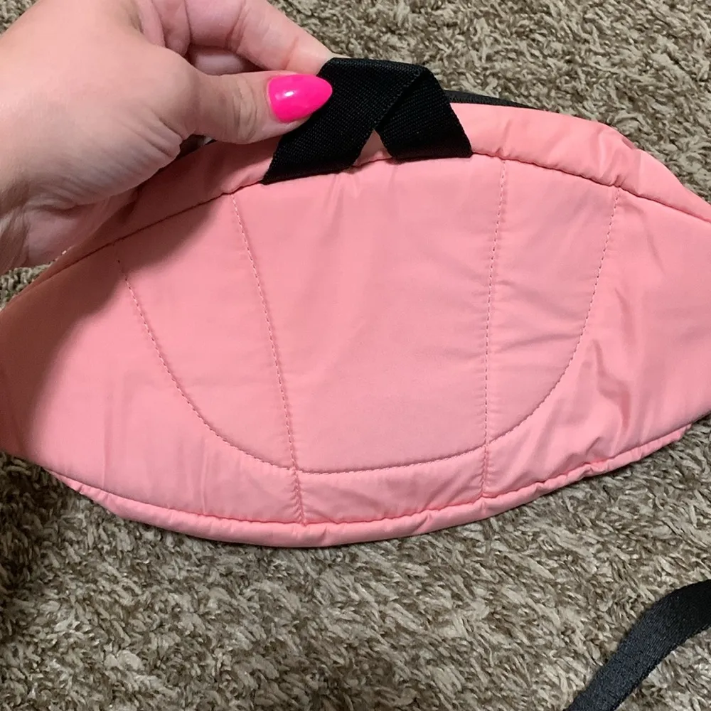 Adidas Originals National 3-Stripes Pink Belt Bag Fanny Pack purse pink & black - Image 8