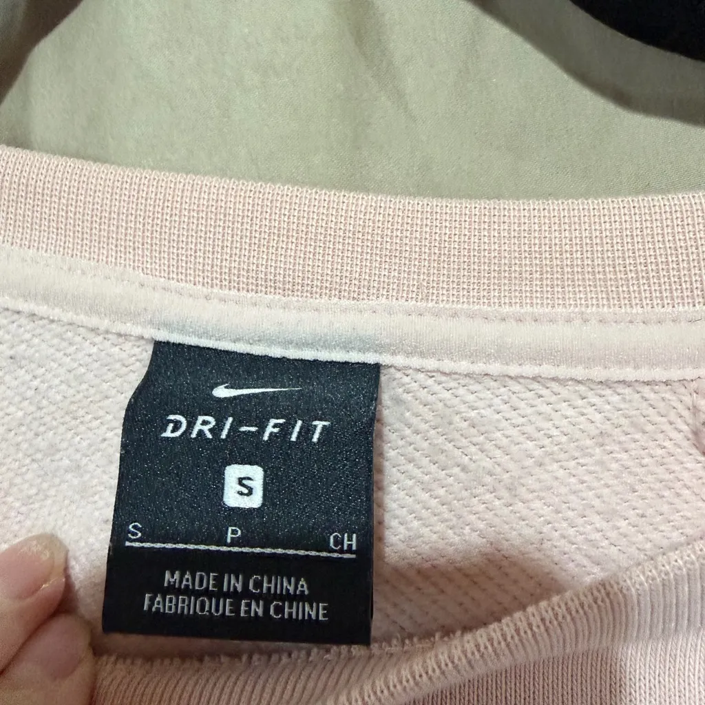 Nike crewneck - Image 2