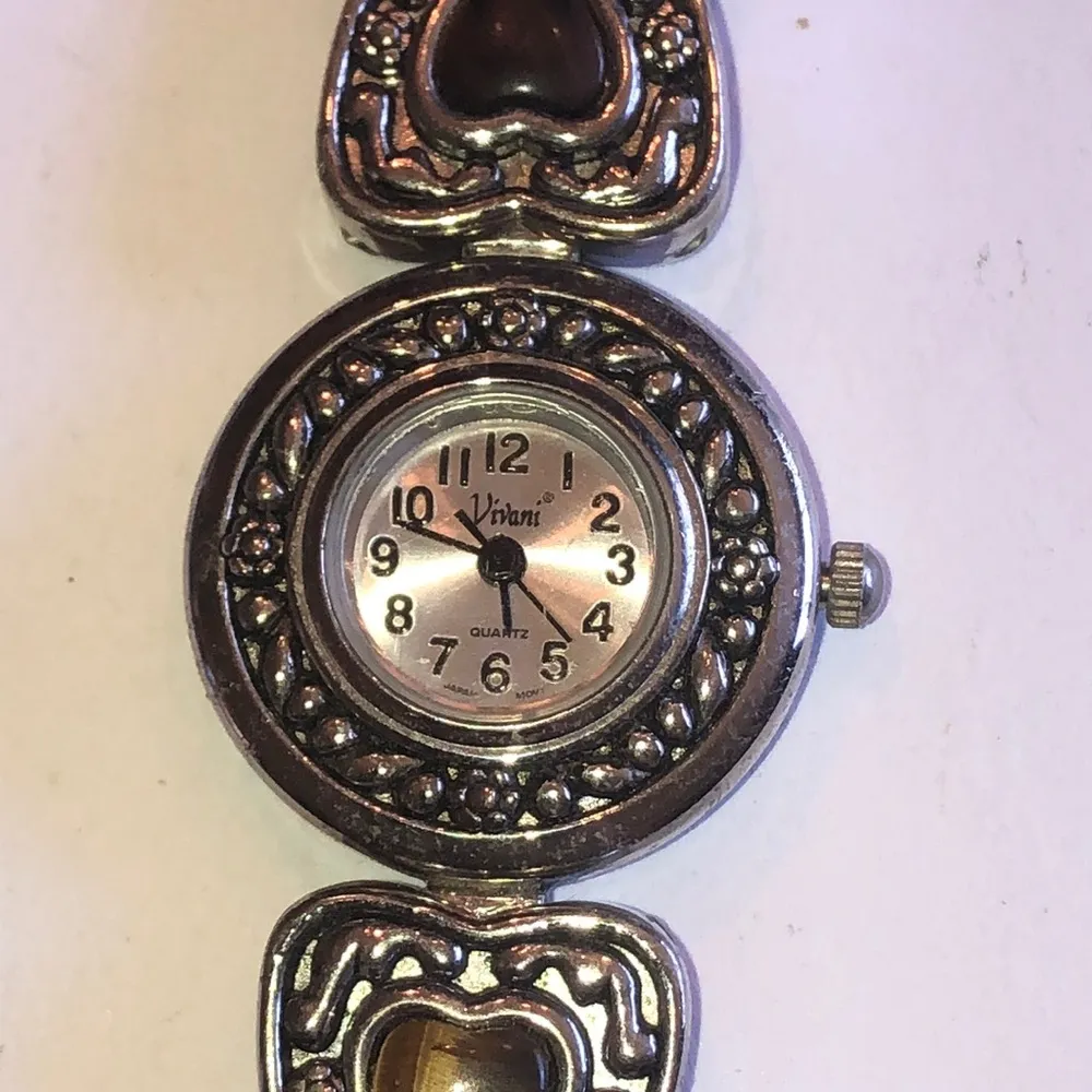 Vivani Brown Band Silver Tone Classic Boho Watch Wristwatch NEW BATTERY - Image 2