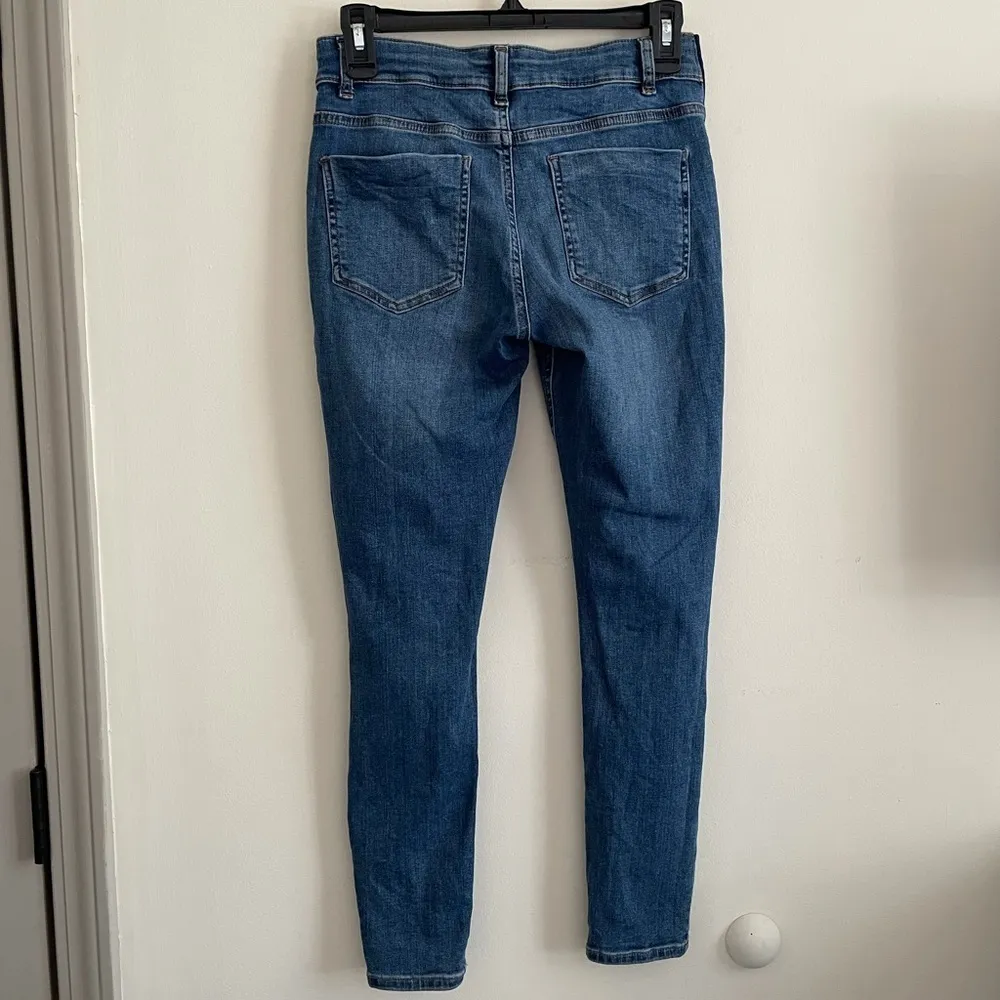 Asos Distressed Denim skinny jeans ~ front waist band Maternity ~ women’s size 6 - Image 5