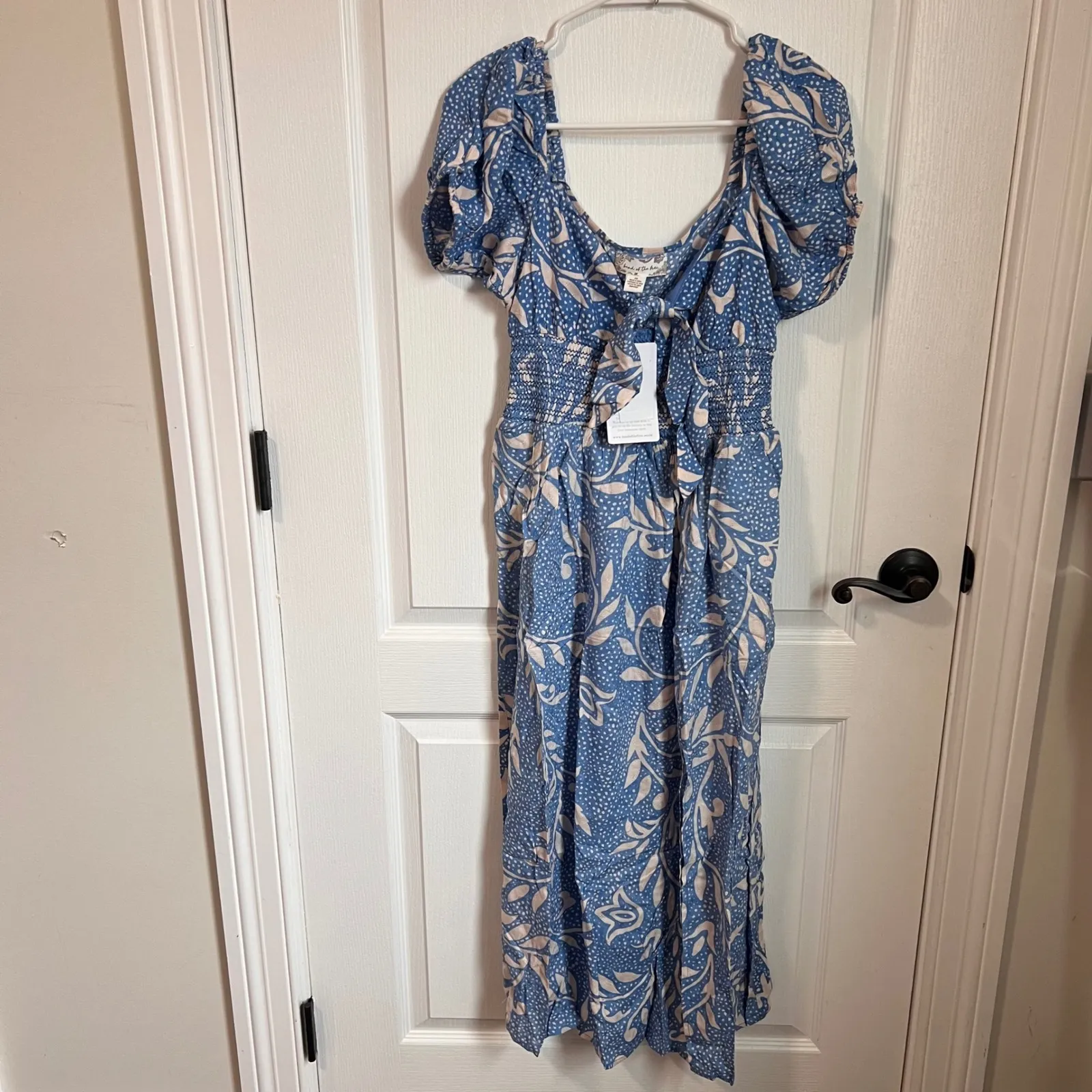 Band of the‎ Free Blue Floral Puff Sleeve Smocked Midi Dress Size XS NWT - Image 2