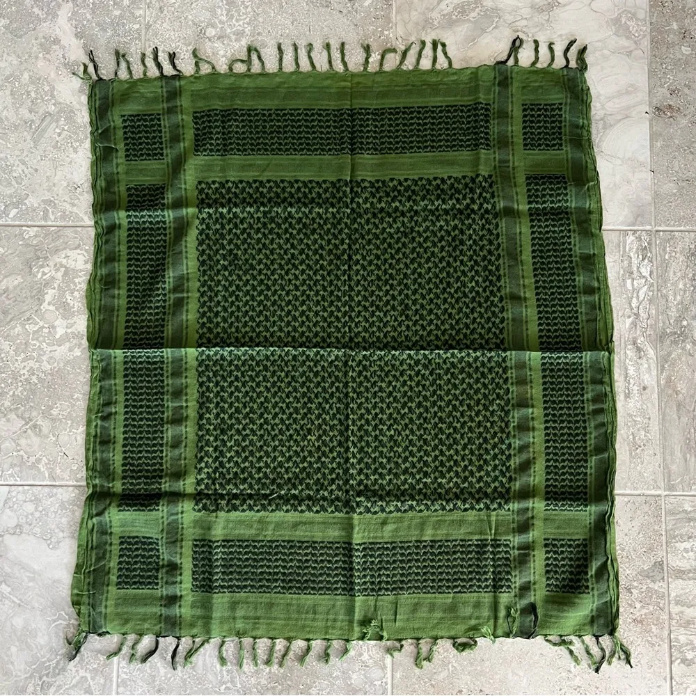 Explore Land Cotton Square Scarf, Houndstooth, Green & Black - Image 2