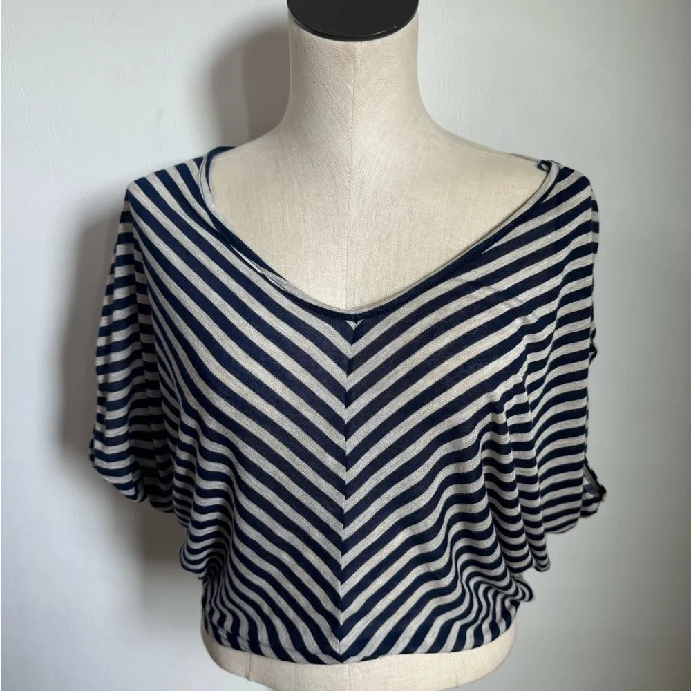 Ambience apparel navy stripped vneck blouse medium NWT Blue - Image 2