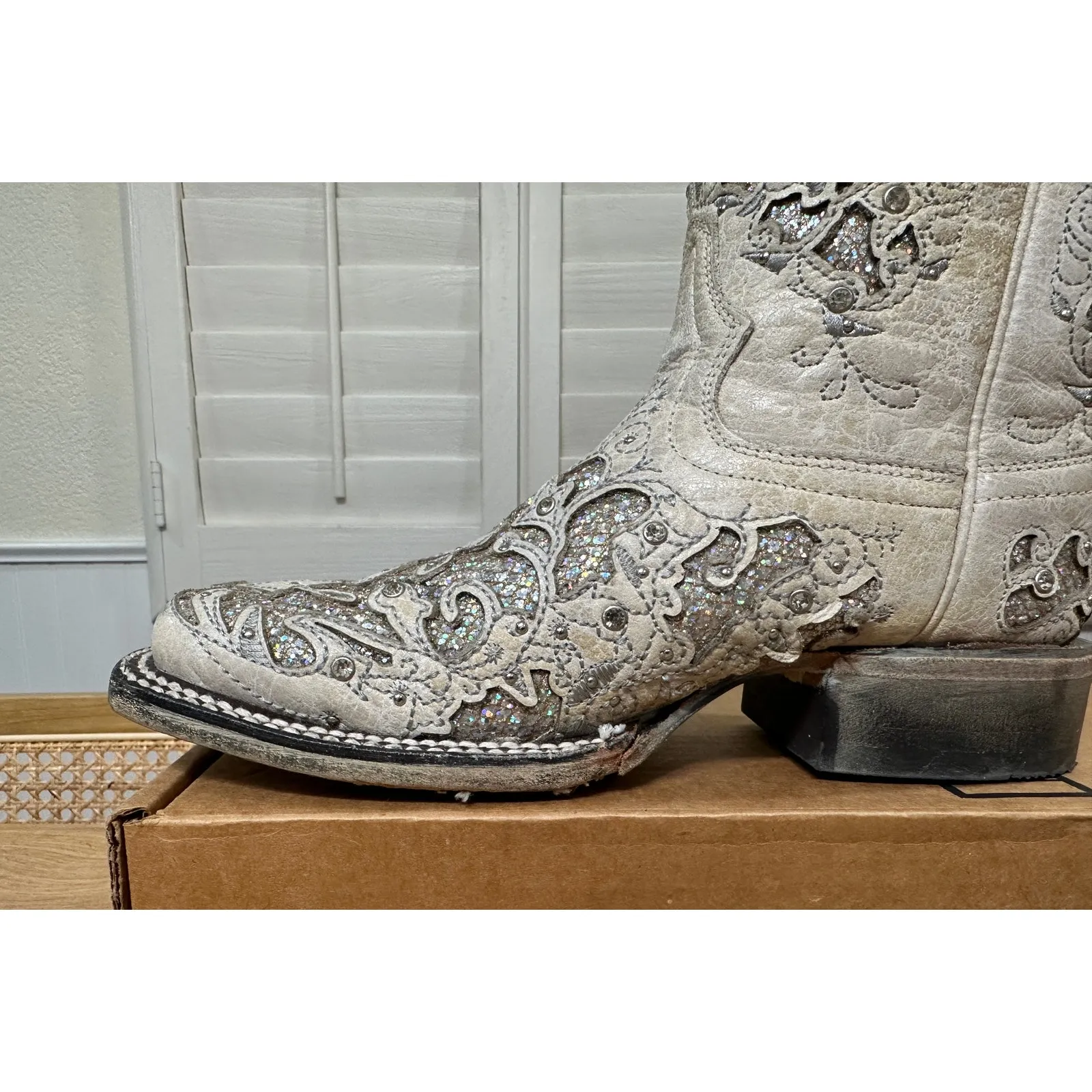 Corral Women's White Glittered Inlay Crystals Wedding Cowboy Boot Size 7 NWOB - Image 5