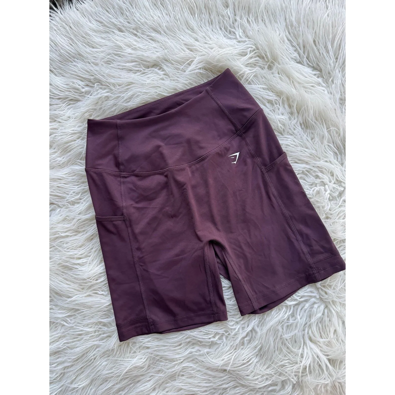 Gymshark Pocket Short Chocolate Brown Size Medium - Image 3