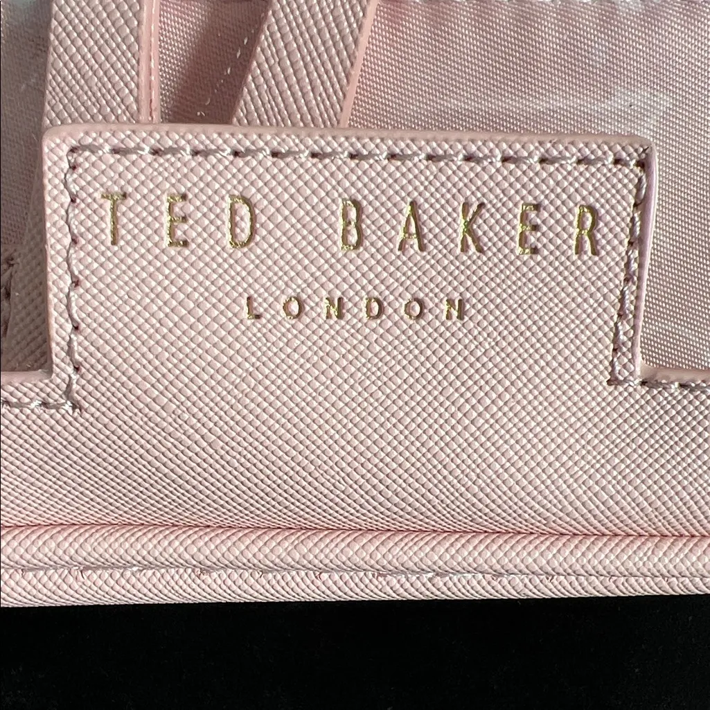Ted Baker  | “Cloud Pink” 4pc Train Case Set - Image 6