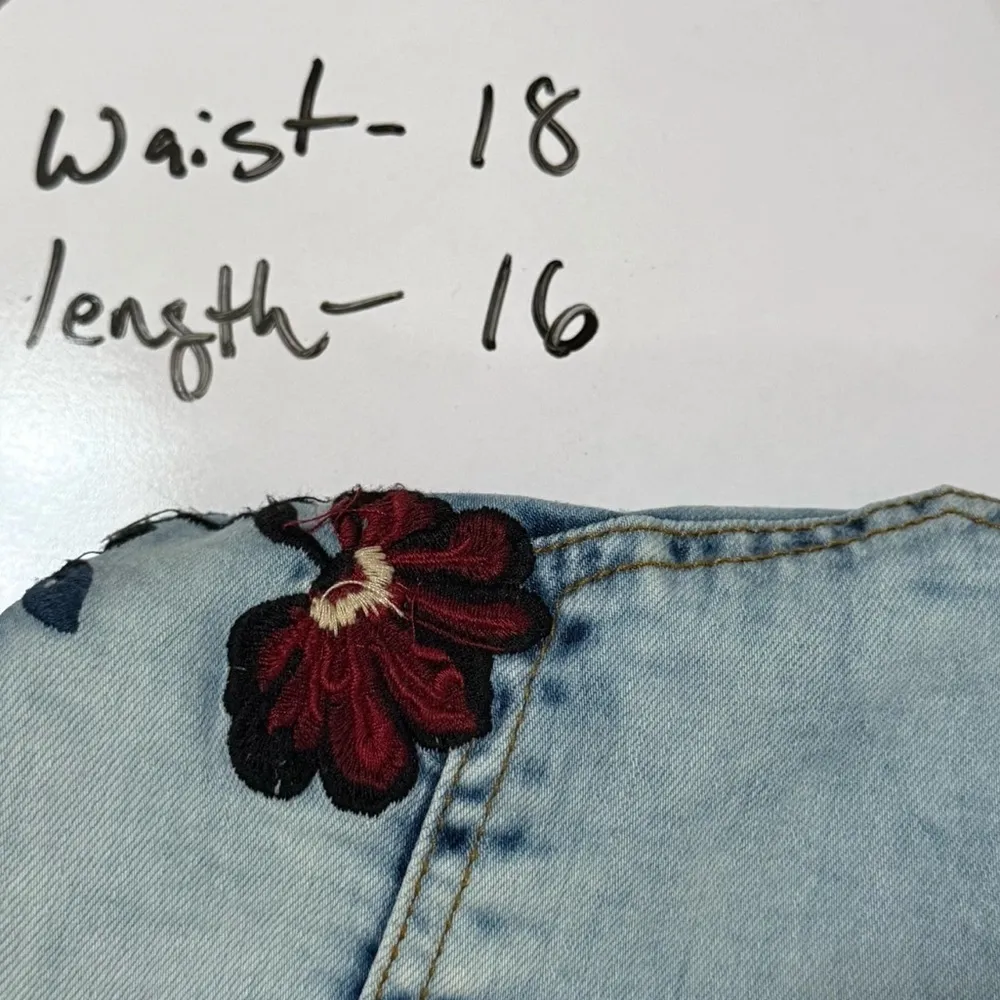 ANGEL KISS LA Stretch Destroyed Denim Mini Skirt Embroidery Flower Size XL - Image 7