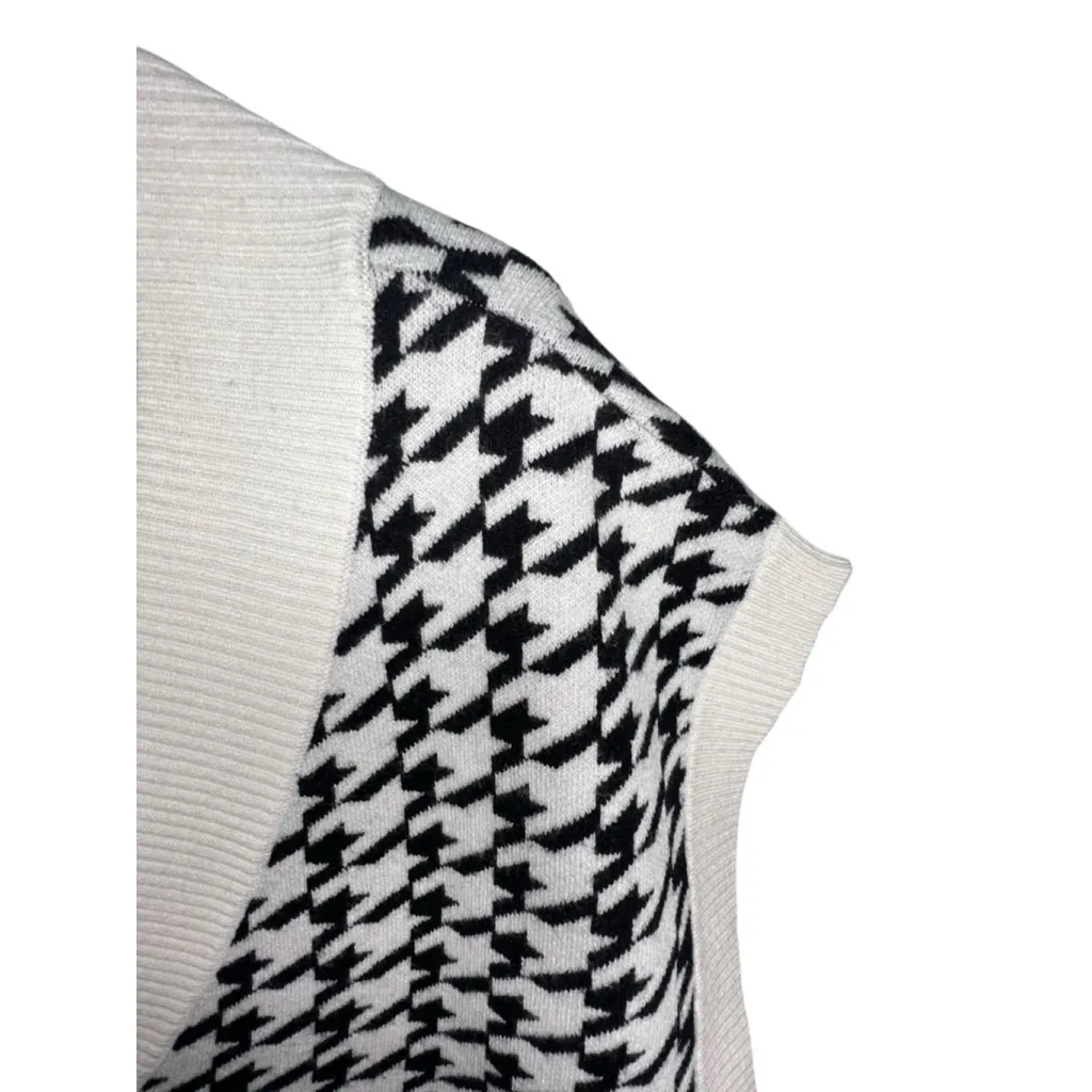 Willow Root Black And White Houndstooth Print Sweater Vest Size M - Image 2