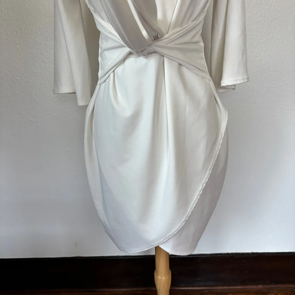 Boohoo Solid White Half Sleeve Tie-Front Fitted Slimming Dress - Image 5