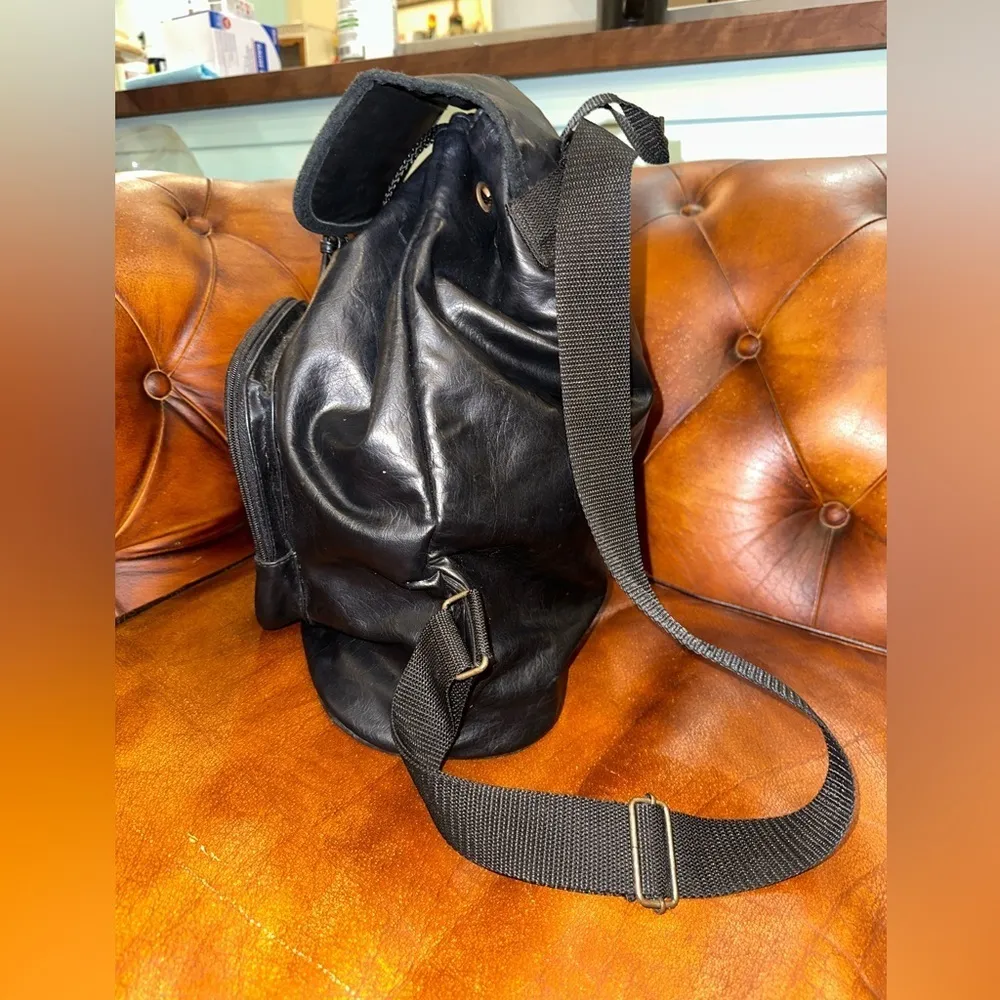EUC NORTHWEST TERRITORY BLACK LATHER BACKPACK WITH CANVAS STRAPS. - Image 3