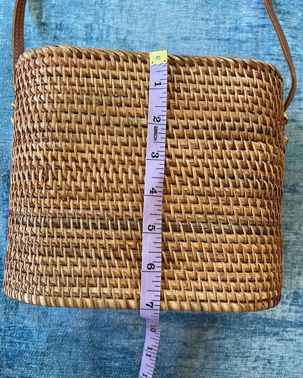 Wicker Cinch Top Shoulder Crossbody Bag - Image 7