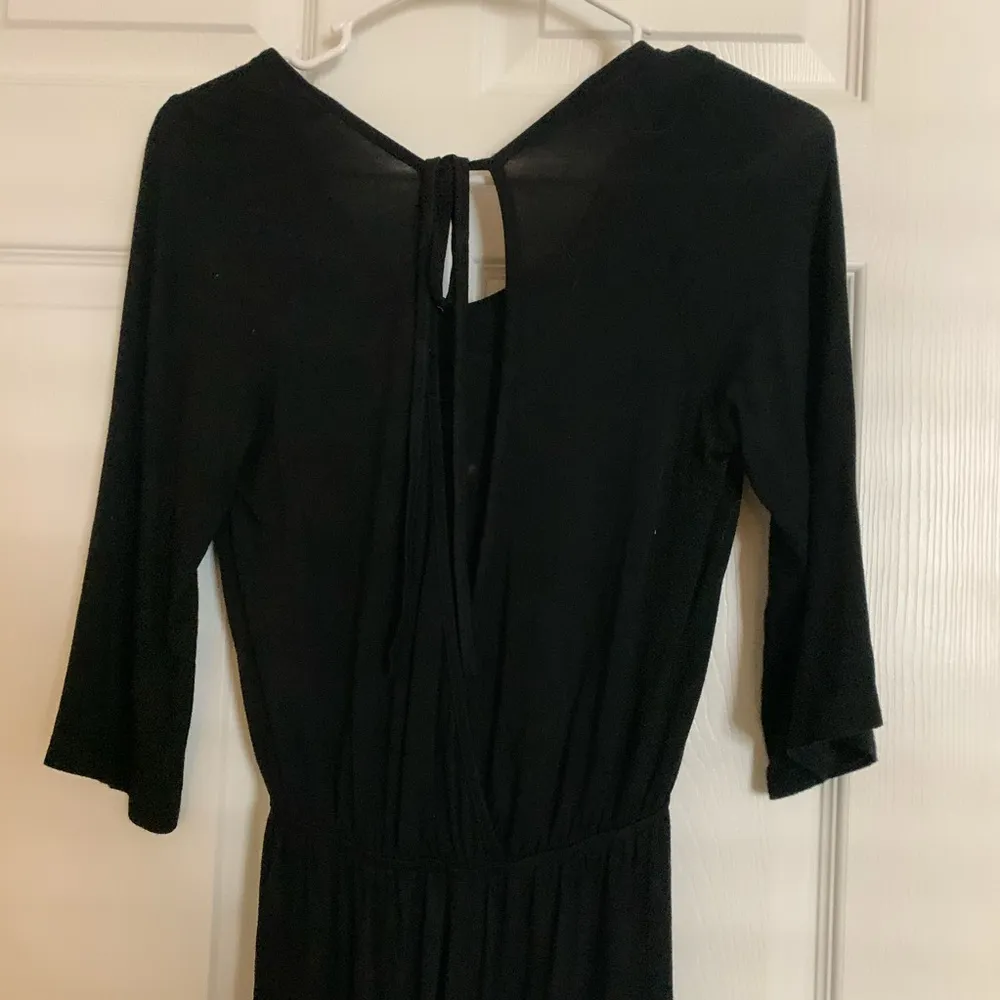 Black long sleeve comfy open back romper - Image 6