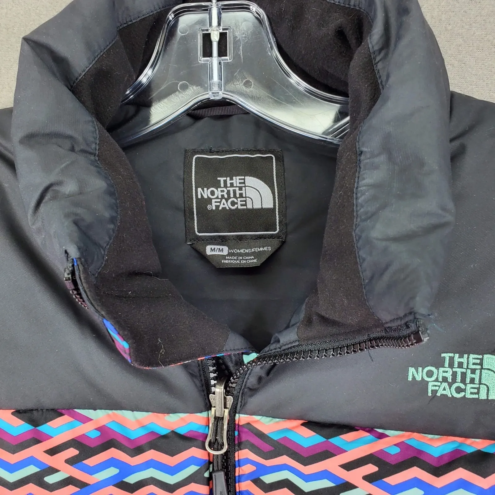 The North Face Nuptse Vest Women's M 700 Down Full Zip Insulated Geometric Aztec - Image 2