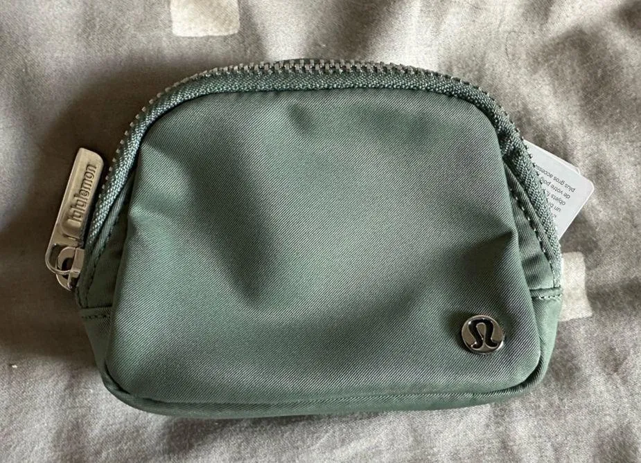 Lululemon Everywhere Belt Bag Nano- Grey Eucalyptus - Image 3